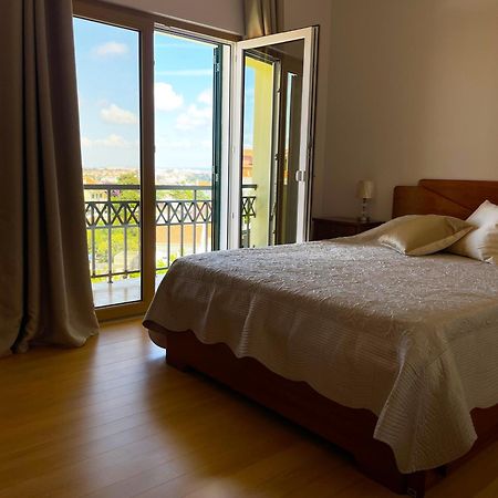Lolik Villa Sobreda Екстер'єр фото