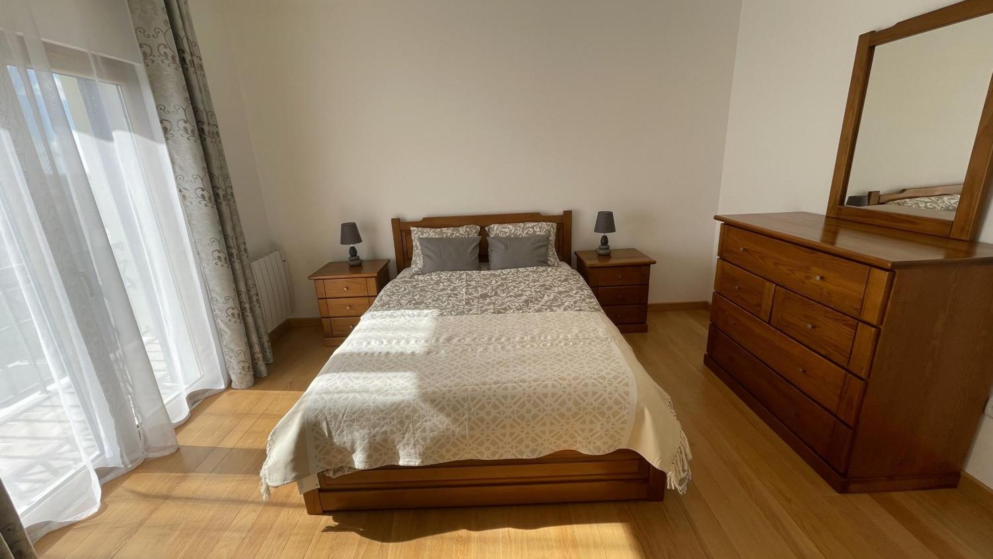 Lolik Villa Sobreda Екстер'єр фото